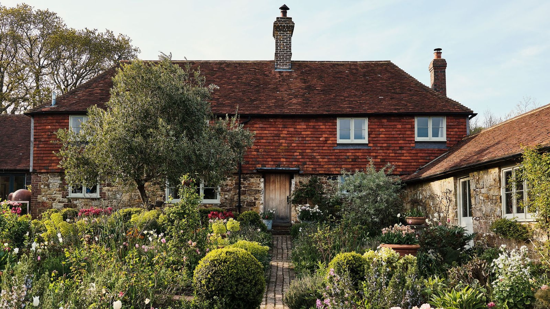 Professional garden landscaping in Scotland